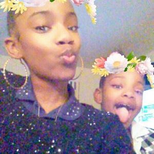 Meet your Posher, Adoree